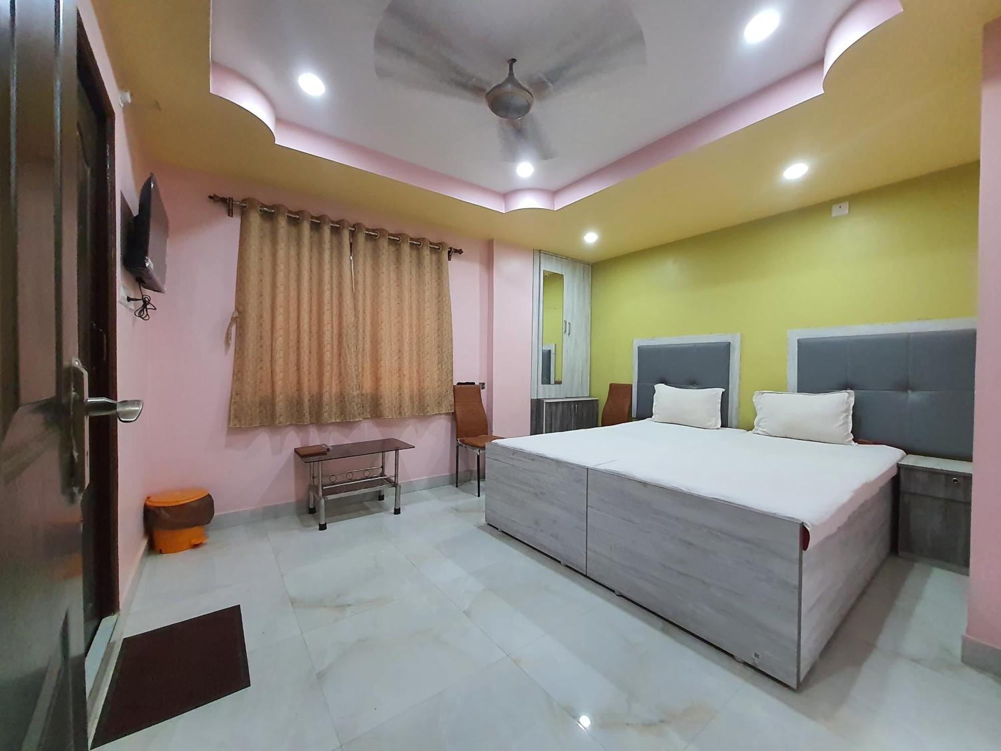 Hotel Mahal & Restaurant Kalyani Екстериор снимка