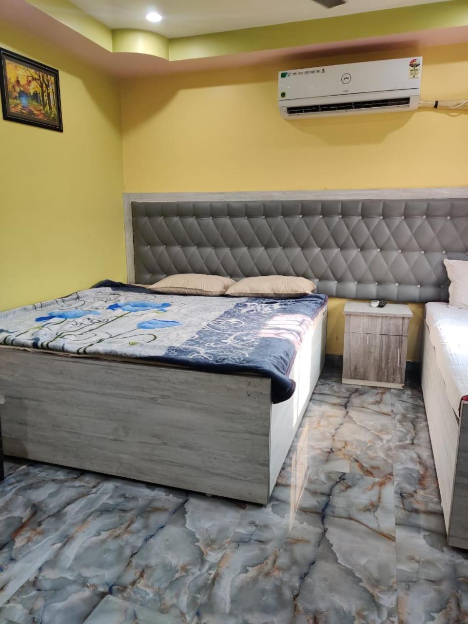 Hotel Mahal & Restaurant Kalyani Екстериор снимка