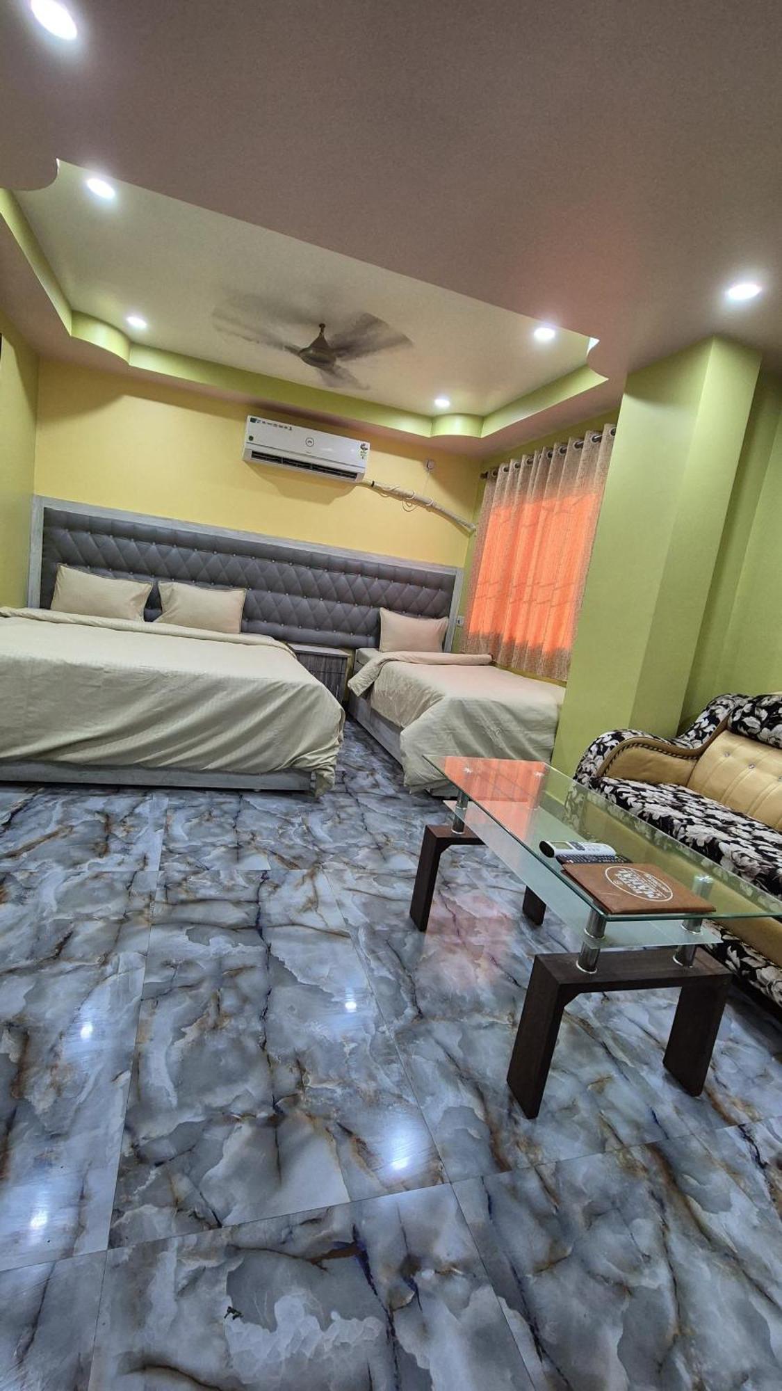 Hotel Mahal & Restaurant Kalyani Екстериор снимка